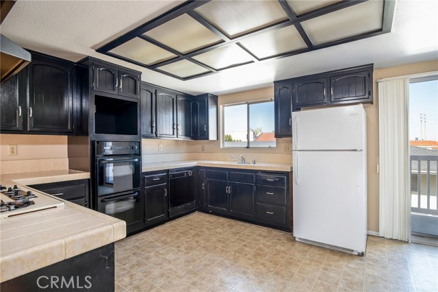 710 Guadalupe Avenue, Redondo Beach, California 90277, 2 Bedrooms Bedrooms, ,2 BathroomsBathrooms,Residential,Sold,Guadalupe,SB19038986