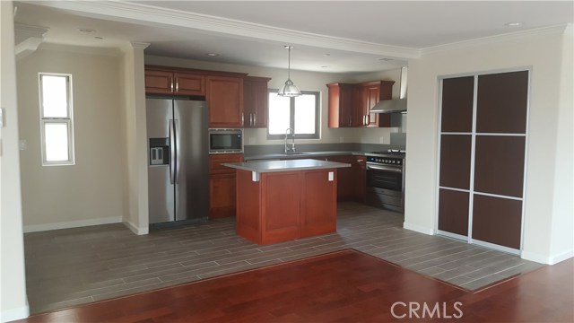 214 Lucia Avenue, Redondo Beach, California 90277, 3 Bedrooms Bedrooms, ,2 BathroomsBathrooms,Residential,Sold,Lucia,SB18239042