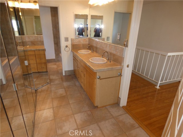 805 Paulina Avenue, Redondo Beach, California 90277, 5 Bedrooms Bedrooms, ,2 BathroomsBathrooms,Residential,Sold,Paulina,SB17203932