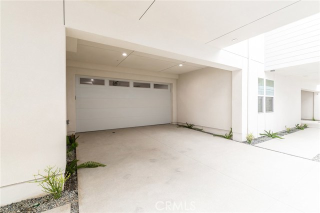 Direct access 2 car garage