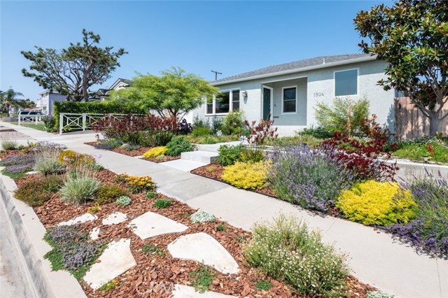1904 Manzanita Lane, Manhattan Beach, California 90266, 3 Bedrooms Bedrooms, ,2 BathroomsBathrooms,Residential,Sold,Manzanita,SB21153043