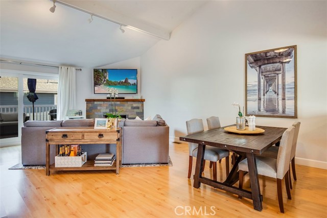 710 Guadalupe Avenue, Redondo Beach, California 90277, 2 Bedrooms Bedrooms, ,1 BathroomBathrooms,Residential,Sold,Guadalupe,SB19016726