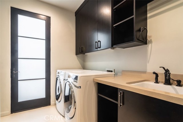 3617 Pacific Avenue, Manhattan Beach, California 90266, 5 Bedrooms Bedrooms, ,2 BathroomsBathrooms,Residential,Sold,Pacific,SB18228289