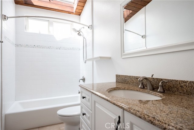 641 27th Street, Manhattan Beach, California 90266, 2 Bedrooms Bedrooms, ,1 BathroomBathrooms,Residential,Sold,27th,SB20174860