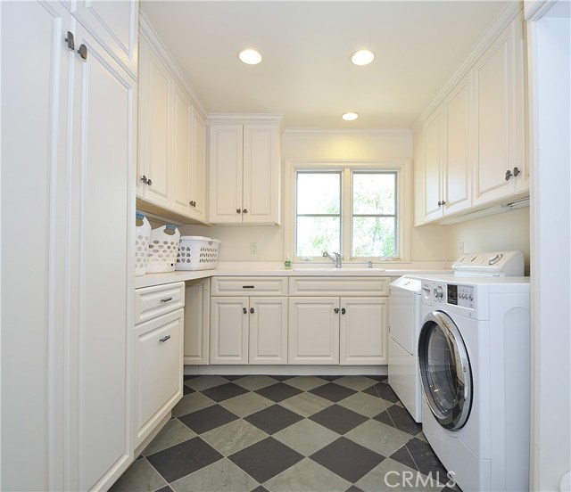 1 Clear Vista Drive, Rolling Hills Estates, California 90274, 6 Bedrooms Bedrooms, ,7 BathroomsBathrooms,Residential,Sold,Clear Vista,PV18185810
