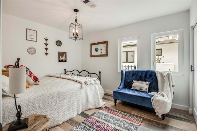 1151 Lynngrove Drive, Manhattan Beach, California 90266, 5 Bedrooms Bedrooms, ,3 BathroomsBathrooms,Residential,Sold,Lynngrove,SB20087988