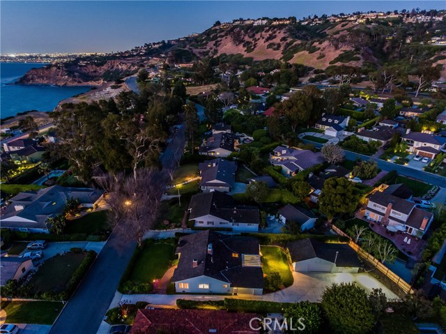 1516 Chelsea Road, Palos Verdes Estates, California 90274, 3 Bedrooms Bedrooms, ,2 BathroomsBathrooms,Residential,Sold,Chelsea,PV18124949