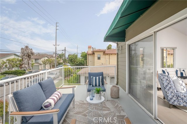 2100 Vanderbilt Lane, Redondo Beach, California 90278, 3 Bedrooms Bedrooms, ,2 BathroomsBathrooms,Residential,Sold,Vanderbilt,SB20174420