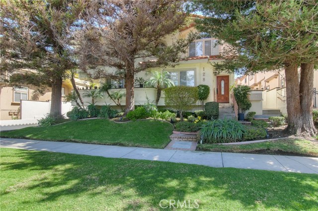 128 Broadway, Redondo Beach, California 90277, 3 Bedrooms Bedrooms, ,2 BathroomsBathrooms,Residential,Sold,Broadway,SB18062496