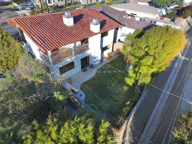 512 Knob Hill Avenue, Redondo Beach, California 90277, 4 Bedrooms Bedrooms, ,2 BathroomsBathrooms,Residential,Sold,Knob Hill,SB21044060