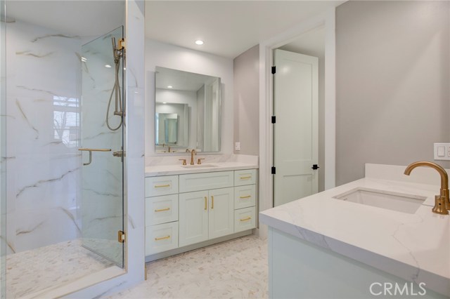 2004 Grant Avenue, Redondo Beach, California 90278, 4 Bedrooms Bedrooms, ,5 BathroomsBathrooms,Residential,Sold,Grant,PV19040673