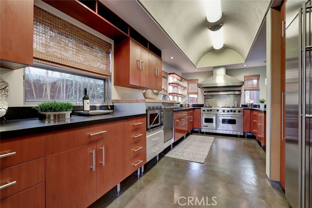 794 27th Street, Manhattan Beach, California 90266, 5 Bedrooms Bedrooms, ,3 BathroomsBathrooms,Residential,Sold,27th,SB20032410