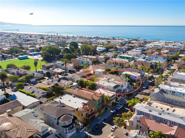 520 2nd Street, Manhattan Beach, California 90266, 4 Bedrooms Bedrooms, ,2 BathroomsBathrooms,Residential,Sold,2nd,SB17115335