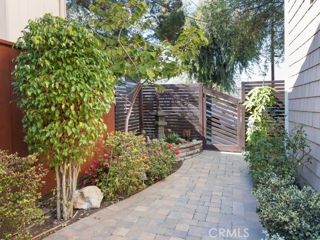 808 Vincent Street, Redondo Beach, California 90277, 3 Bedrooms Bedrooms, ,2 BathroomsBathrooms,Residential,Sold,Vincent,PV20055164