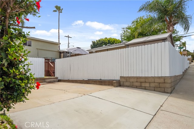 2301 Belmont Lane, Redondo Beach, California 90278, 2 Bedrooms Bedrooms, ,1 BathroomBathrooms,Residential,Sold,Belmont,SB21106231