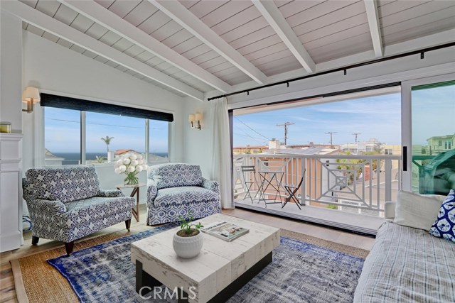 336 34th Street, Hermosa Beach, California 90254, 3 Bedrooms Bedrooms, ,2 BathroomsBathrooms,Residential,Sold,34th,SB18074846