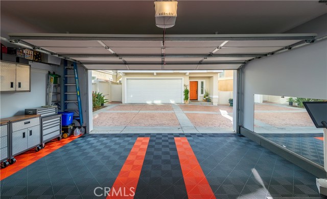 613 Lucia Avenue, Redondo Beach, California 90277, 3 Bedrooms Bedrooms, ,2 BathroomsBathrooms,Residential,Sold,Lucia,SB19228857