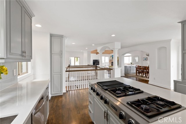 952 15th Street, Hermosa Beach, California 90254, 4 Bedrooms Bedrooms, ,3 BathroomsBathrooms,Residential,Sold,15th,SB20106766
