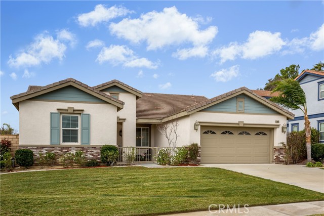 Detail Gallery Image 1 of 1 For 4992 La Sarre Dr, Fontana,  CA 92336 - 3 Beds | 2 Baths
