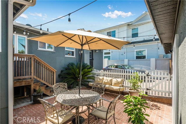 2205 Graham Avenue, Redondo Beach, California 90278, 3 Bedrooms Bedrooms, ,2 BathroomsBathrooms,Residential,Sold,Graham,SB20201906