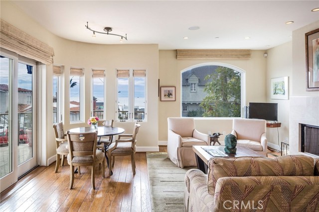 301 Homer Street, Manhattan Beach, California 90266, 3 Bedrooms Bedrooms, ,3 BathroomsBathrooms,Residential,Sold,Homer,SB19074682