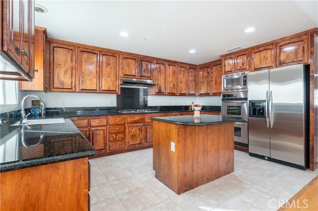 2209 Marshallfield Lane, Redondo Beach, California 90278, 4 Bedrooms Bedrooms, ,4 BathroomsBathrooms,Residential,Sold,Marshallfield,SB21029095