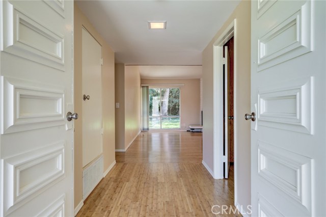 Front entrance to Living room