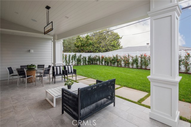 1761 11th Street, Manhattan Beach, California 90266, 5 Bedrooms Bedrooms, ,4 BathroomsBathrooms,Residential,Sold,11th,SB19152576