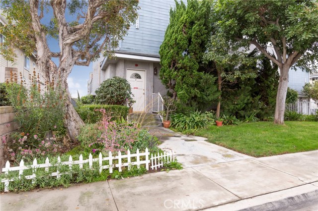 2014 Vanderbilt Lane, Redondo Beach, California 90278, 3 Bedrooms Bedrooms, ,2 BathroomsBathrooms,Residential,Sold,Vanderbilt,SB17264279