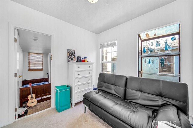 4 Bed Home for Sale in Hawthorne, California