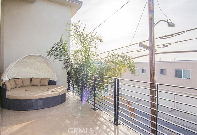 1808 Perkins Lane, Redondo Beach, California 90278, 3 Bedrooms Bedrooms, ,3 BathroomsBathrooms,Residential,Sold,Perkins,SB20003243