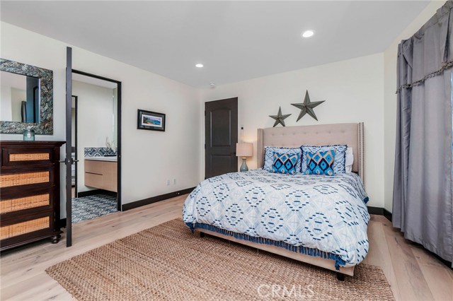 636 Vincent Park #A, Redondo Beach, California 90277, 3 Bedrooms Bedrooms, ,2 BathroomsBathrooms,Residential,Sold,Vincent Park #A,SB20200007