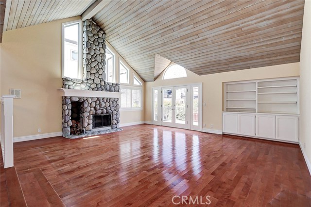 640 12th Street, Manhattan Beach, California 90266, 4 Bedrooms Bedrooms, ,2 BathroomsBathrooms,Residential,Sold,12th,SB20127342