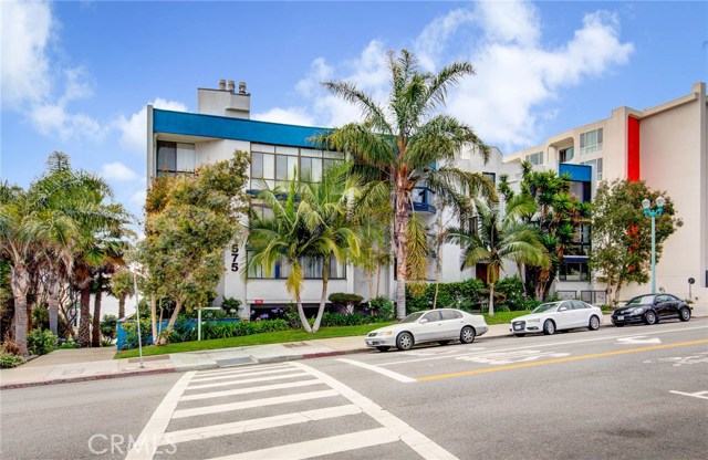 575 Esplanade, Redondo Beach, California 90277, 2 Bedrooms Bedrooms, ,2 BathroomsBathrooms,Residential,Sold,Esplanade,SB19136595