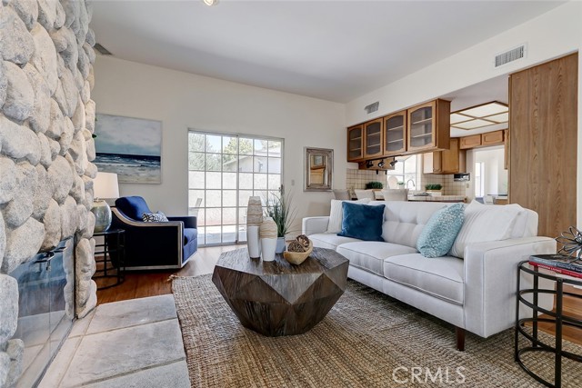 Back living room next to kitchen