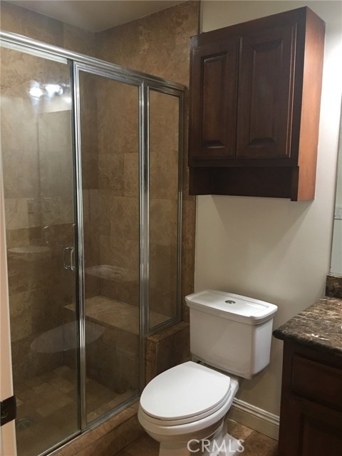 Rear 3rd Bedroom Private Bath