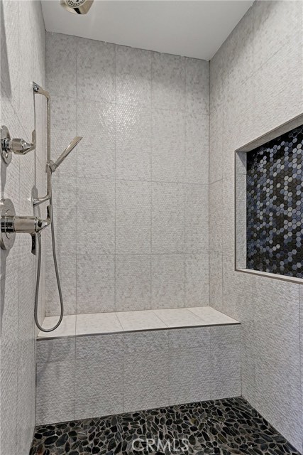 404 Lucia, Redondo Beach, California 90277, 4 Bedrooms Bedrooms, ,3 BathroomsBathrooms,Residential,Sold,Lucia,SB17221767