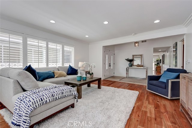 2913 Pacific Avenue, Manhattan Beach, California 90266, 3 Bedrooms Bedrooms, ,2 BathroomsBathrooms,Residential,Sold,Pacific,SB20150592