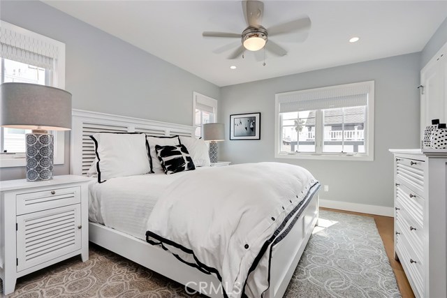 420 31st Street, Manhattan Beach, California 90266, 5 Bedrooms Bedrooms, ,2 BathroomsBathrooms,Residential,Sold,31st,SB20242729