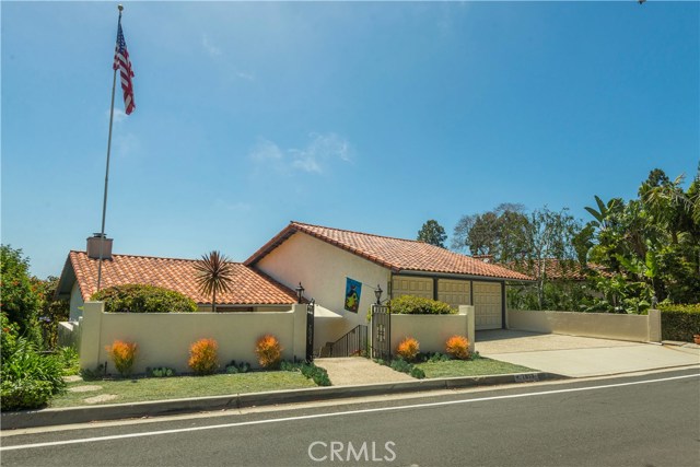 1813 Via Estudillo, Palos Verdes Estates, California 90274, 3 Bedrooms Bedrooms, ,1 BathroomBathrooms,Residential,Sold,Via Estudillo,PV17110729