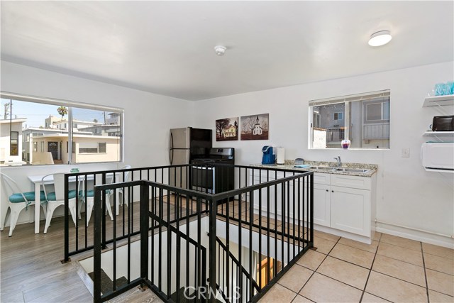 216 39th Street, Manhattan Beach, California 90266, ,Residential Income,Sold,39th,SB19195483