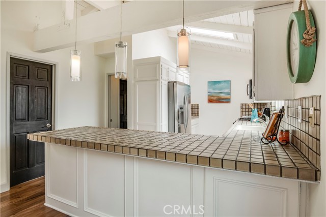 1023 4th Street, Hermosa Beach, California 90254, 3 Bedrooms Bedrooms, ,2 BathroomsBathrooms,Residential,Sold,4th,SB19152573