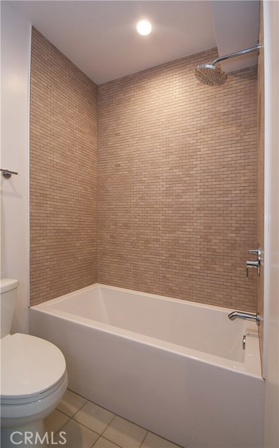 222 1st Place, Manhattan Beach, California 90266, 3 Bedrooms Bedrooms, ,3 BathroomsBathrooms,Residential,Sold,1st,SB19222616