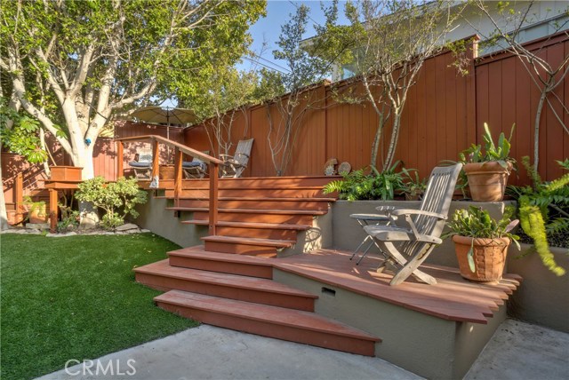 2416 John Street, Manhattan Beach, California 90266, 4 Bedrooms Bedrooms, ,3 BathroomsBathrooms,Residential,Sold,John,SB17070127