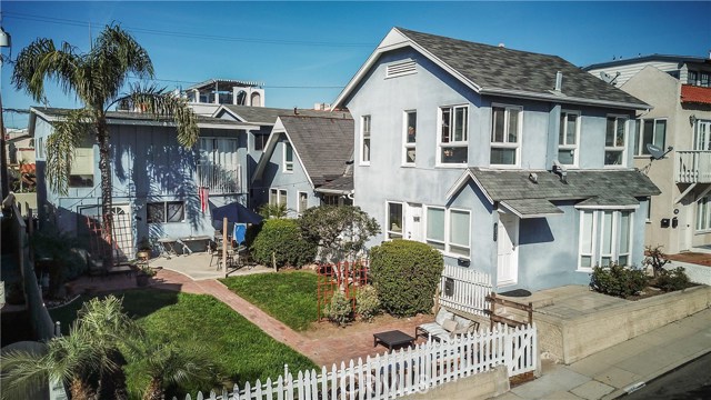 259 28th Street, Hermosa Beach, California 90254, ,Residential Income,Sold,28th,SB18011666