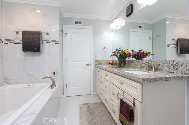 1808 Peninsula Verde Drive, Rancho Palos Verdes, California 90275, 3 Bedrooms Bedrooms, ,2 BathroomsBathrooms,Residential,Sold,Peninsula Verde,RS18082322