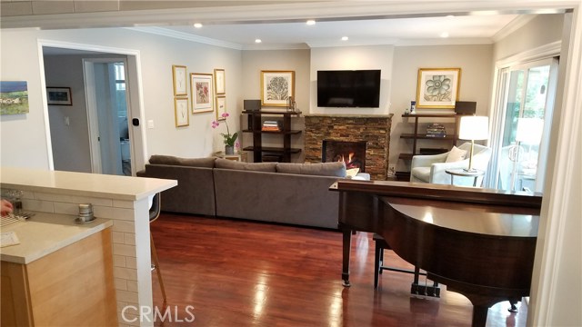 2920 Poinsettia Avenue, Manhattan Beach, California 90266, 3 Bedrooms Bedrooms, ,2 BathroomsBathrooms,Residential,Sold,Poinsettia,SB19012421