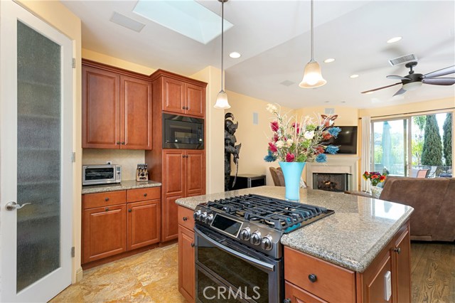 615 Pacific Coast, Redondo Beach, California 90277, 3 Bedrooms Bedrooms, ,3 BathroomsBathrooms,Residential,Sold,Pacific Coast,SB20095502