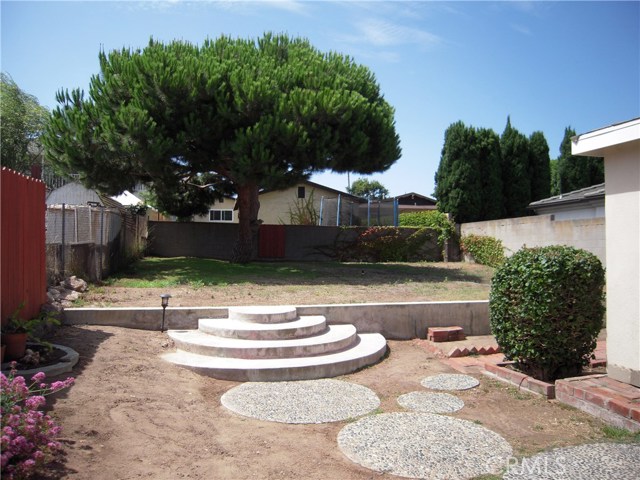 1062 Avenue C, Redondo Beach, California 90277, 2 Bedrooms Bedrooms, ,1 BathroomBathrooms,Residential,Sold,Avenue C,SB20138580