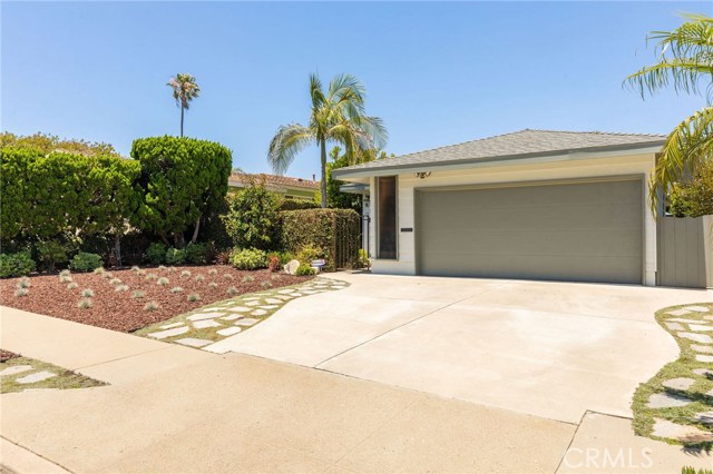 1537 19th Street, Manhattan Beach, California 90266, 3 Bedrooms Bedrooms, ,1 BathroomBathrooms,Residential,Sold,19th,SB20127736